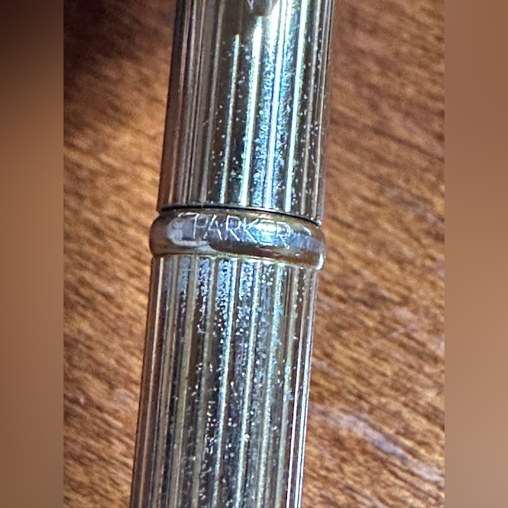 Parker Insignia Prestige Ballpoint Pen Gold Plated Ribbed Cicele Pattern - Picture 8 of 9